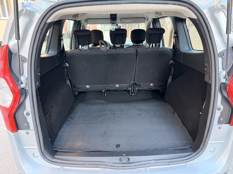 Dacia Lodgy 1.5dci, снимка 12 - Автомобили и джипове - 52247027