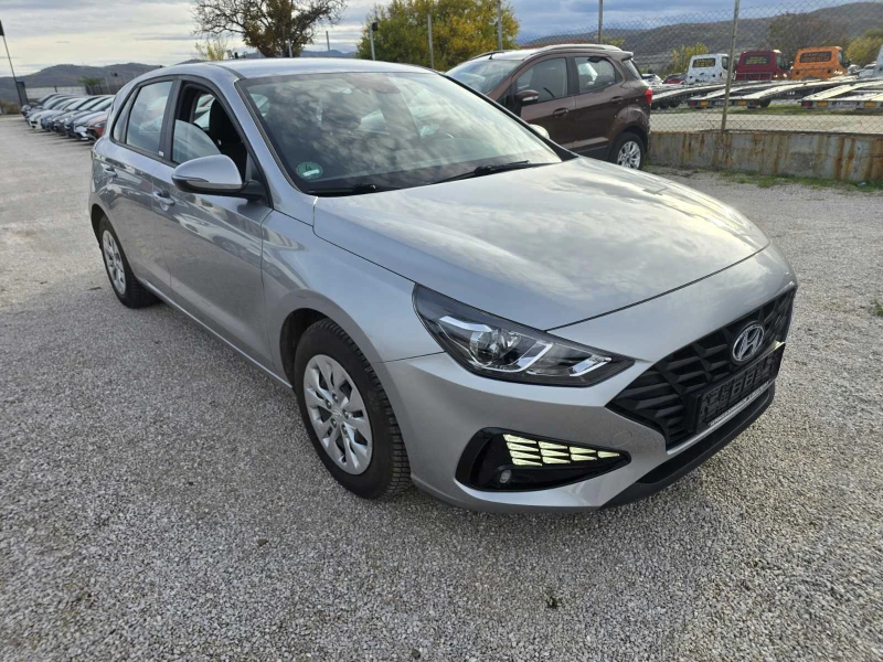 Hyundai I30 1.6 CRDi , снимка 3 - Автомобили и джипове - 52351929