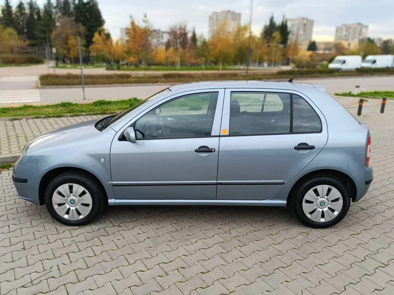Skoda Fabia 1.4, снимка 8 - Автомобили и джипове - 52617523