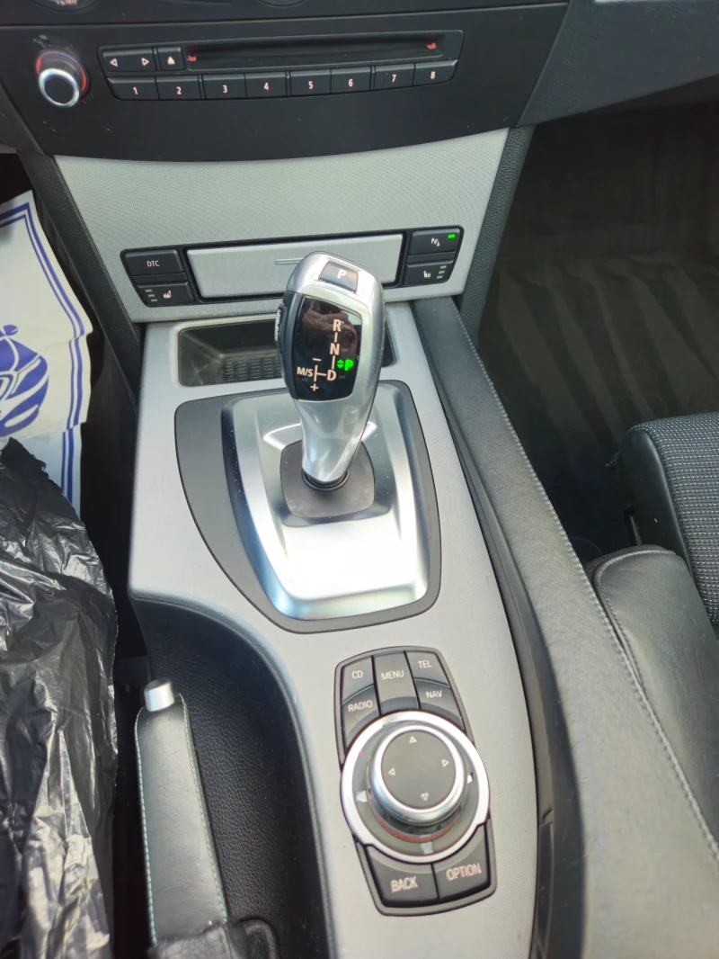 BMW 530 М-ПАКЕТ ОРИГИНАЛ, снимка 12 - Автомобили и джипове - 52818036