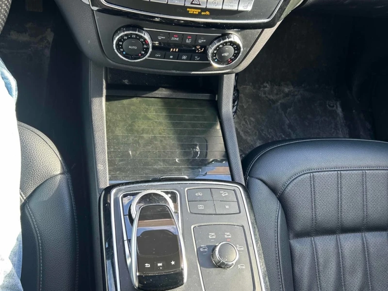 Mercedes-Benz GLS 450 * CARFAX * БЕЗ ПЪРВОНАЧАЛНА ВНОСКА, снимка 9 - Автомобили и джипове - 53302178