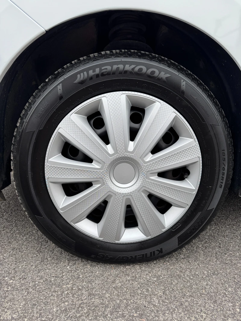 Dacia Lodgy 1.5 DCI EURO 6 НОВ ВНОС, снимка 15 - Автомобили и джипове - 53332692