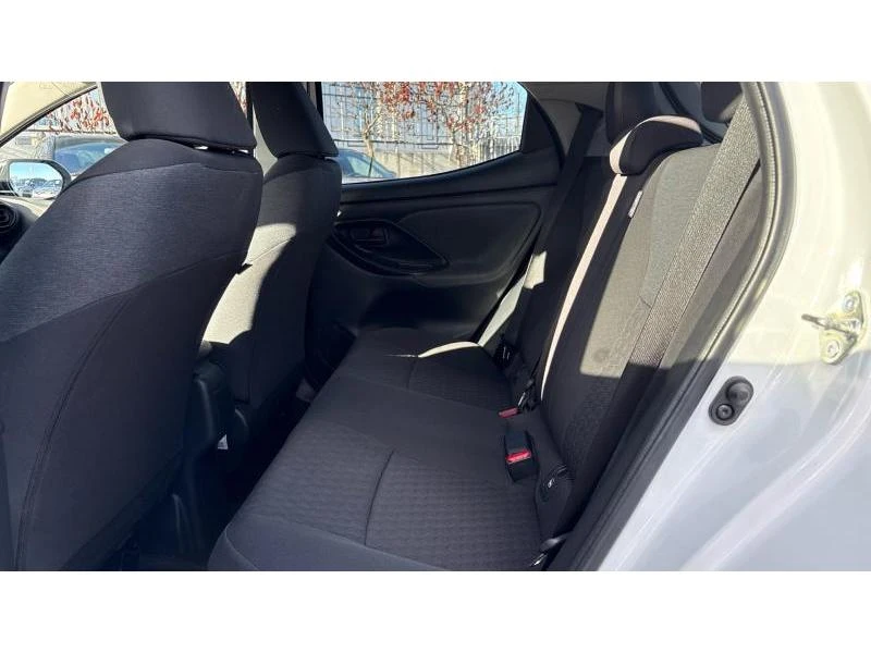 Toyota Yaris 1.5HSD TREND | Mobile.bg � ����������� 11