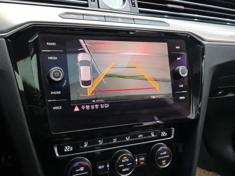 VW Arteon 2.0 TDI PREMIUM, снимка 15 - Автомобили и джипове - 56294615