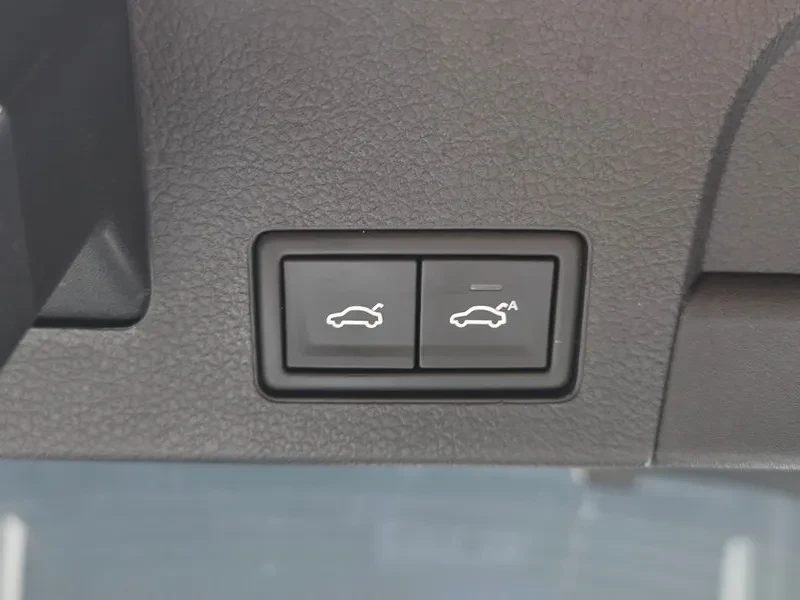VW Arteon 2.0 TDI PREMIUM, снимка 16 - Автомобили и джипове - 56294615
