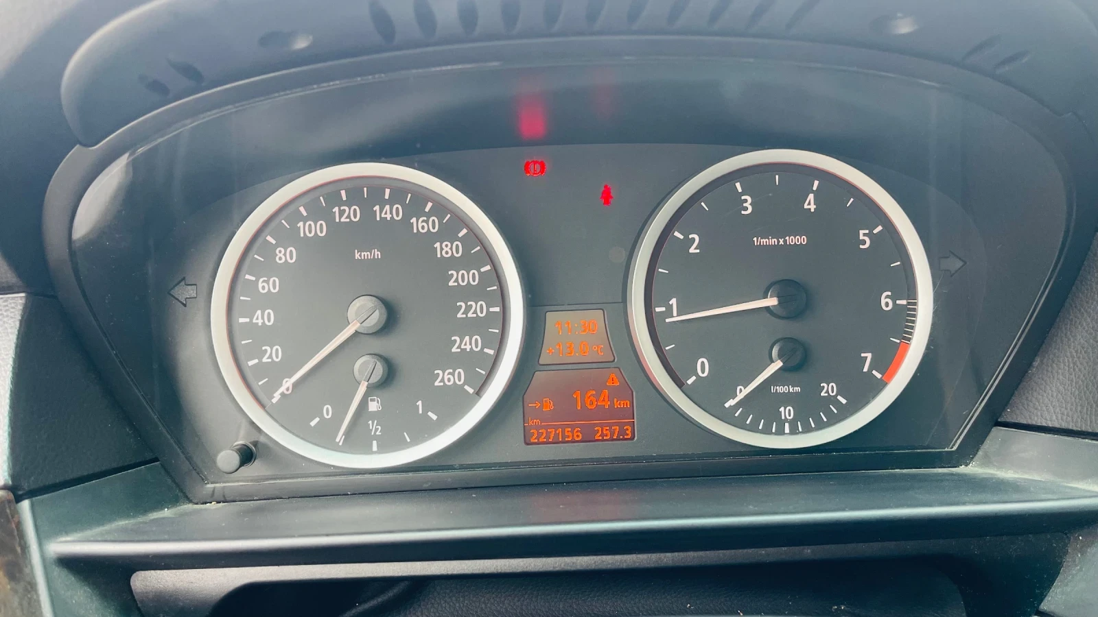 BMW 520 2.2i - изображение 9