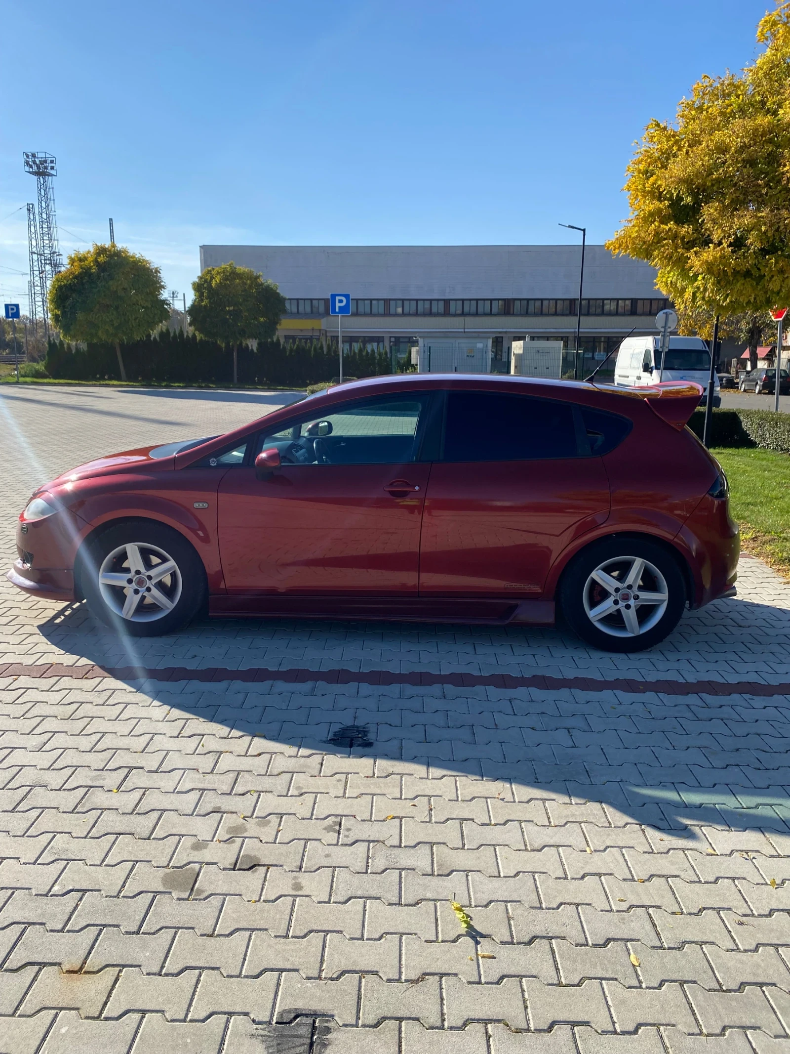 Seat Leon 1.6 ГАЗ - изображение 5