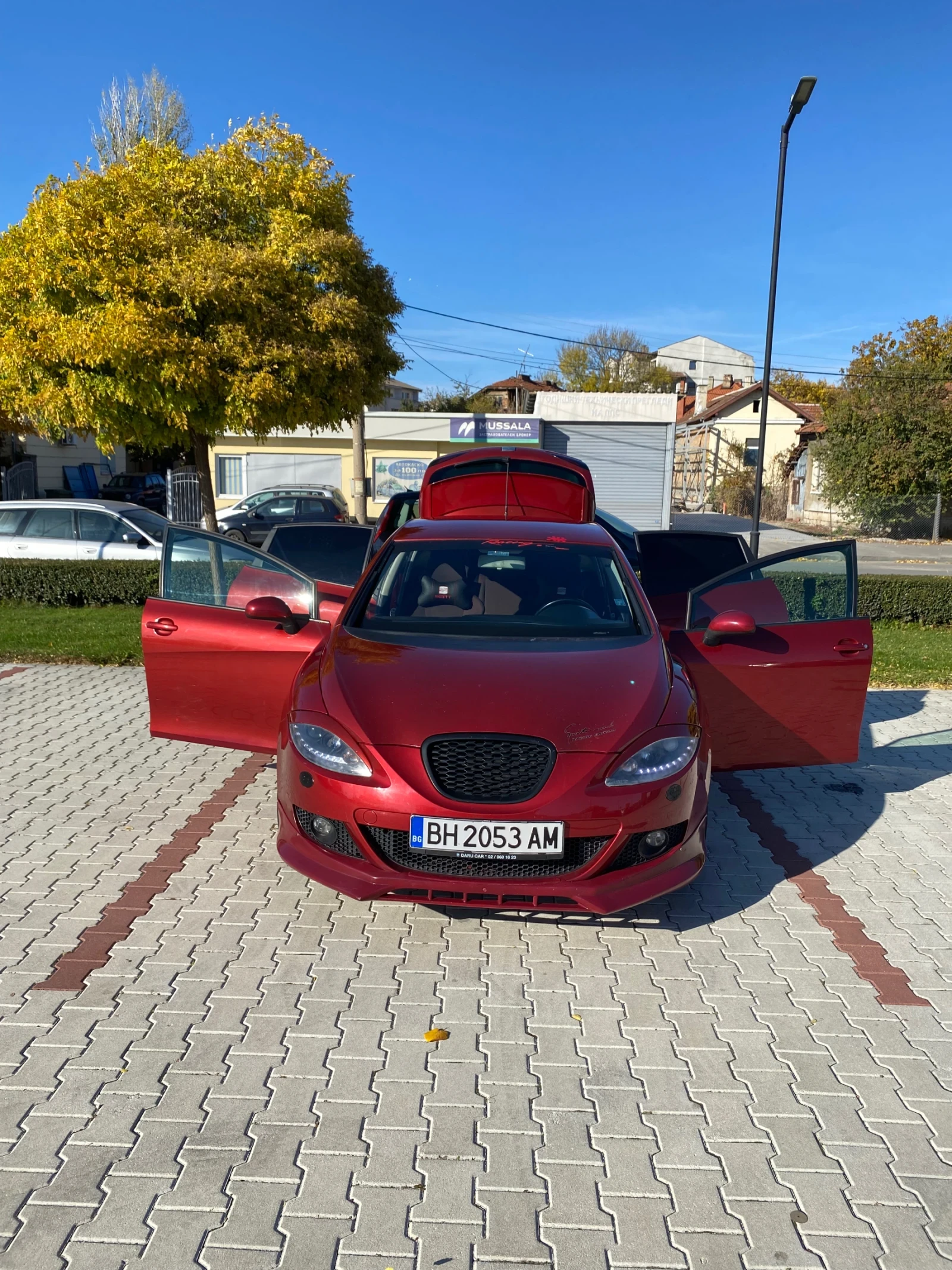 Seat Leon 1.6 ГАЗ - изображение 9
