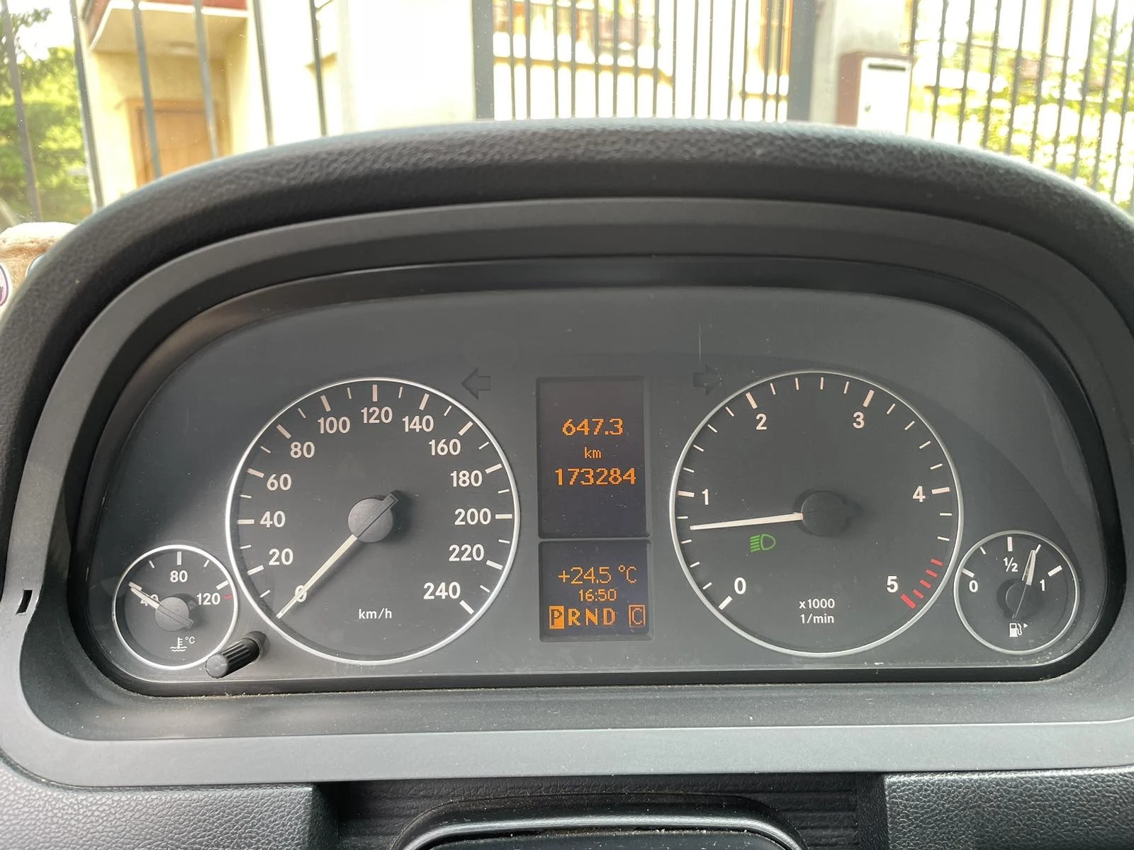 Mercedes-Benz A 180 2011 face lift 180cdi Automatic-Parktronic - изображение 7