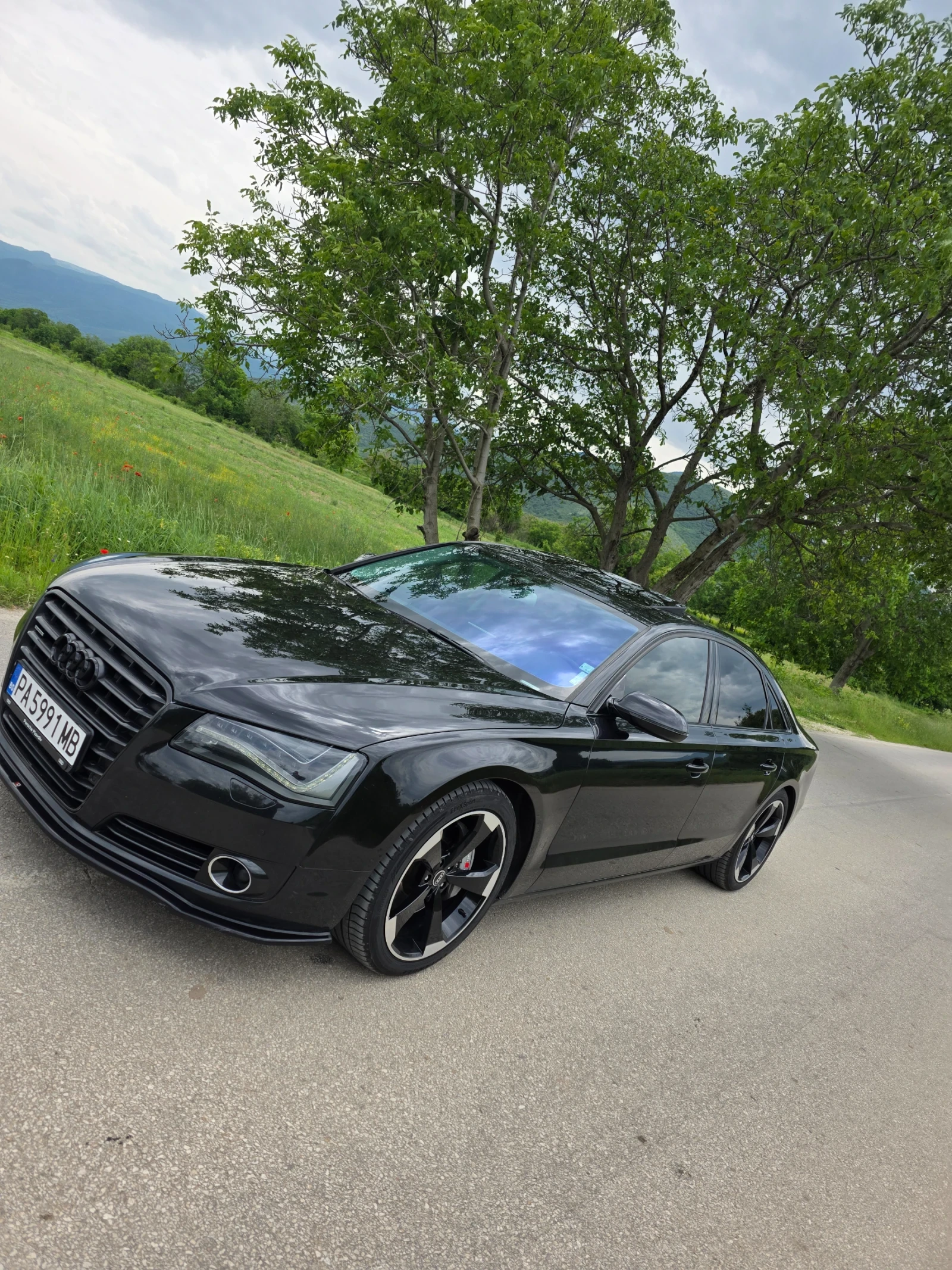 Audi A8 3000 - изображение 3