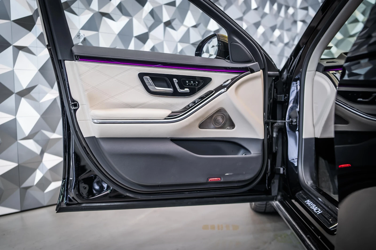 Mercedes-Benz S 580 Maybach 4M * ЛИЗИНГ* FirstClass* Headup* SoftC - изображение 7