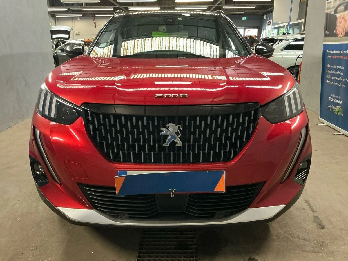 Peugeot 2008 GT - изображение 6