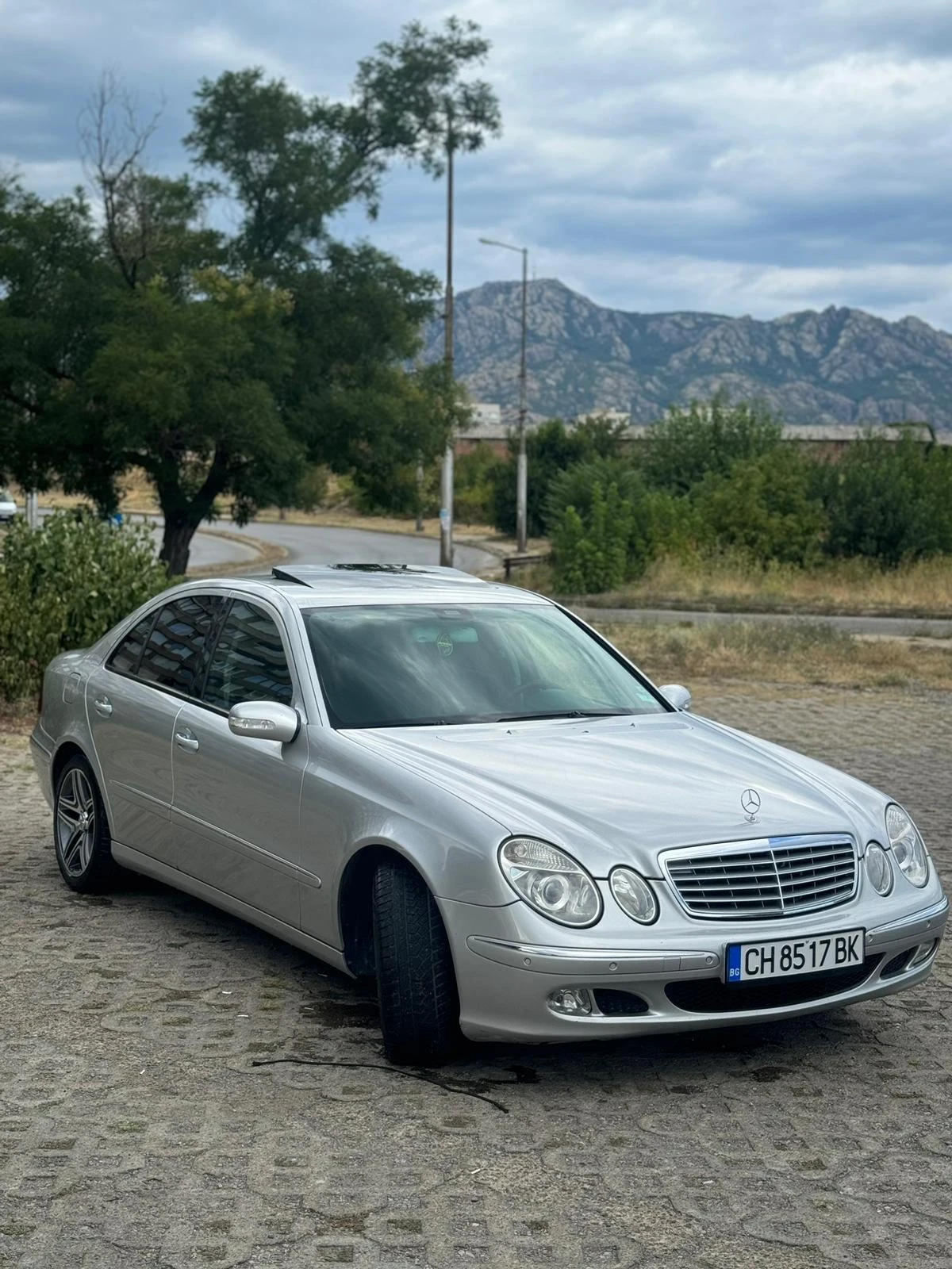 Mercedes-Benz E 270  - изображение 5