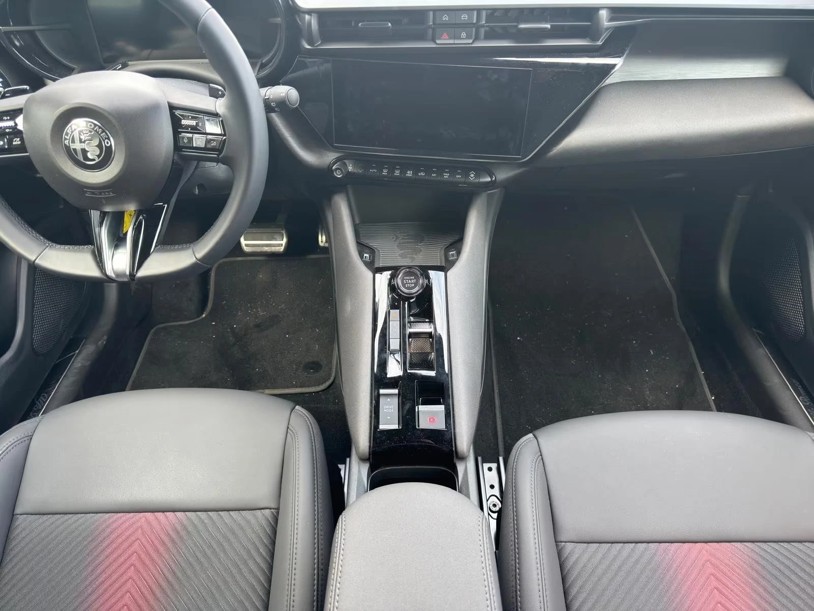 Alfa Romeo Junior 1.2MHEV/136HP/SPECIALE/MASSAGE/MEMO/CAM/LED/556g - изображение 8