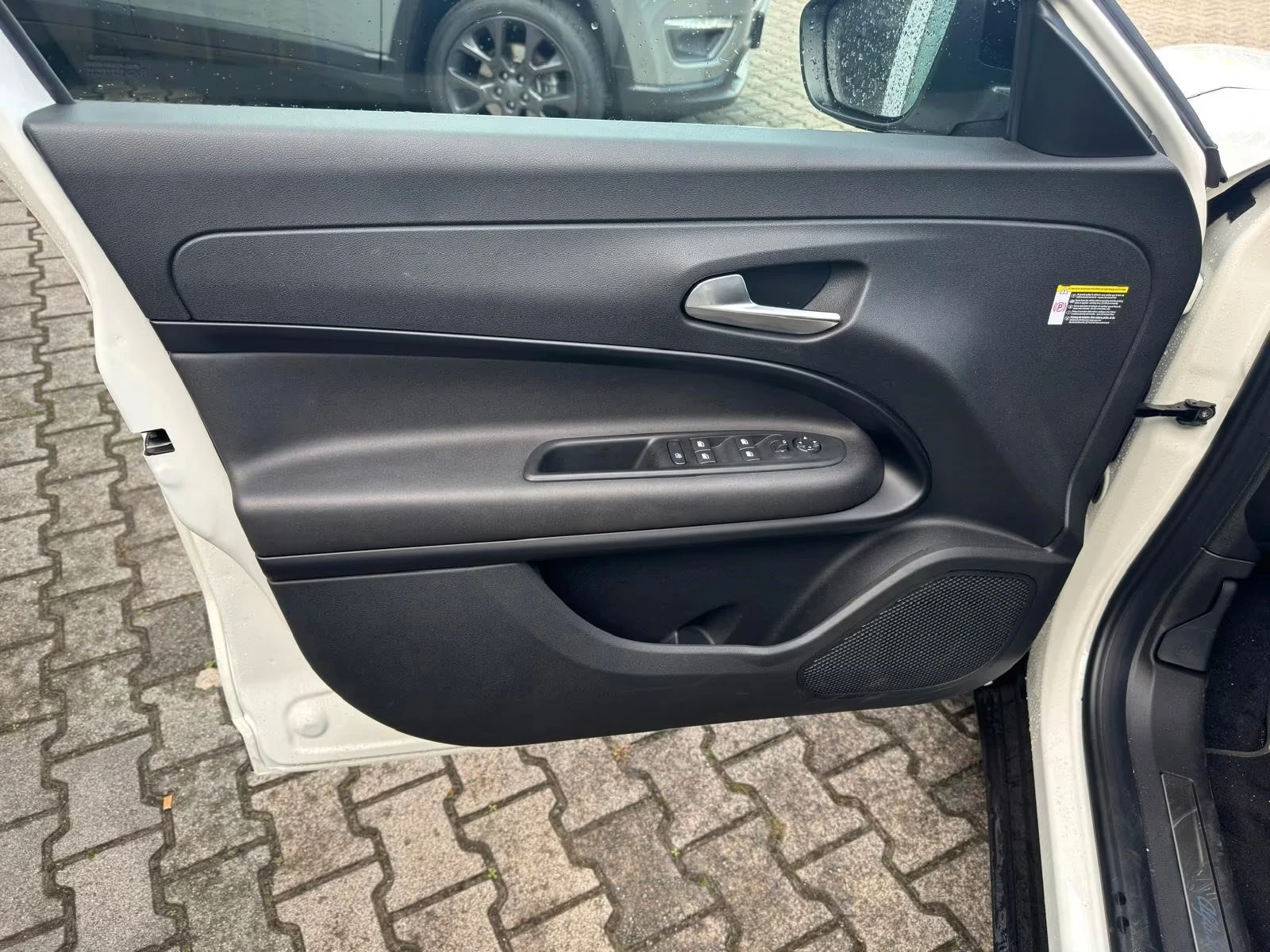 Alfa Romeo Junior 1.2MHEV/136HP/SPECIALE/MASSAGE/MEMO/CAM/LED/556g - изображение 9