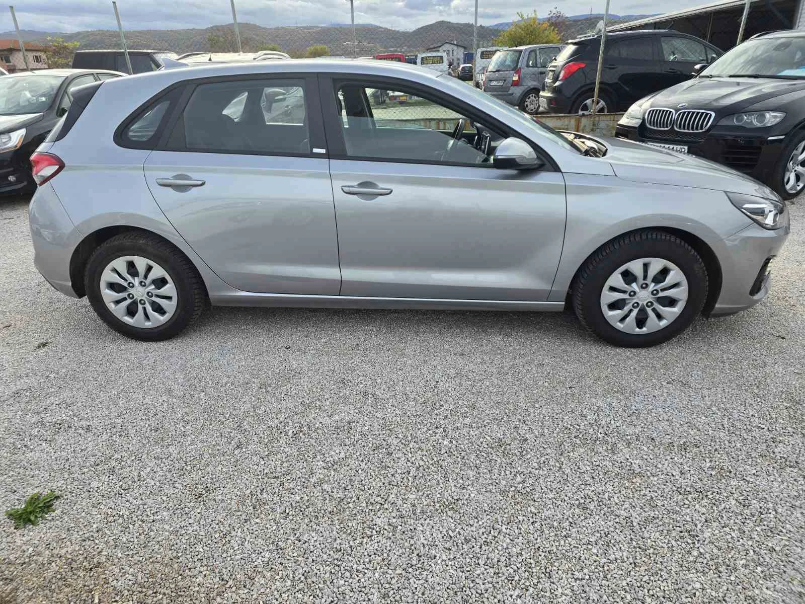 Hyundai I30 1.6 CRDi  | Mobile.bg   4