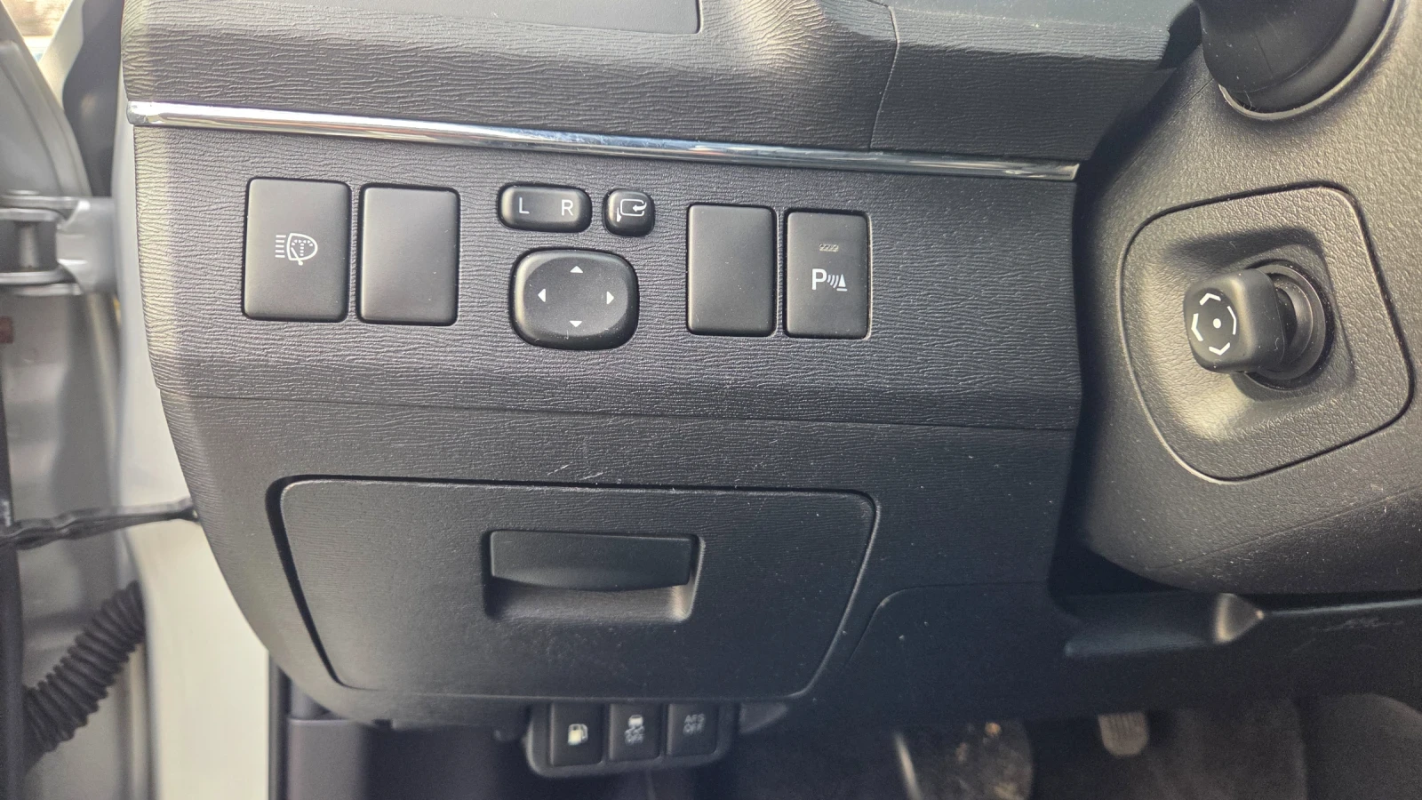 Toyota Avensis 2.0 152�� | Mobile.bg � ����������� 13