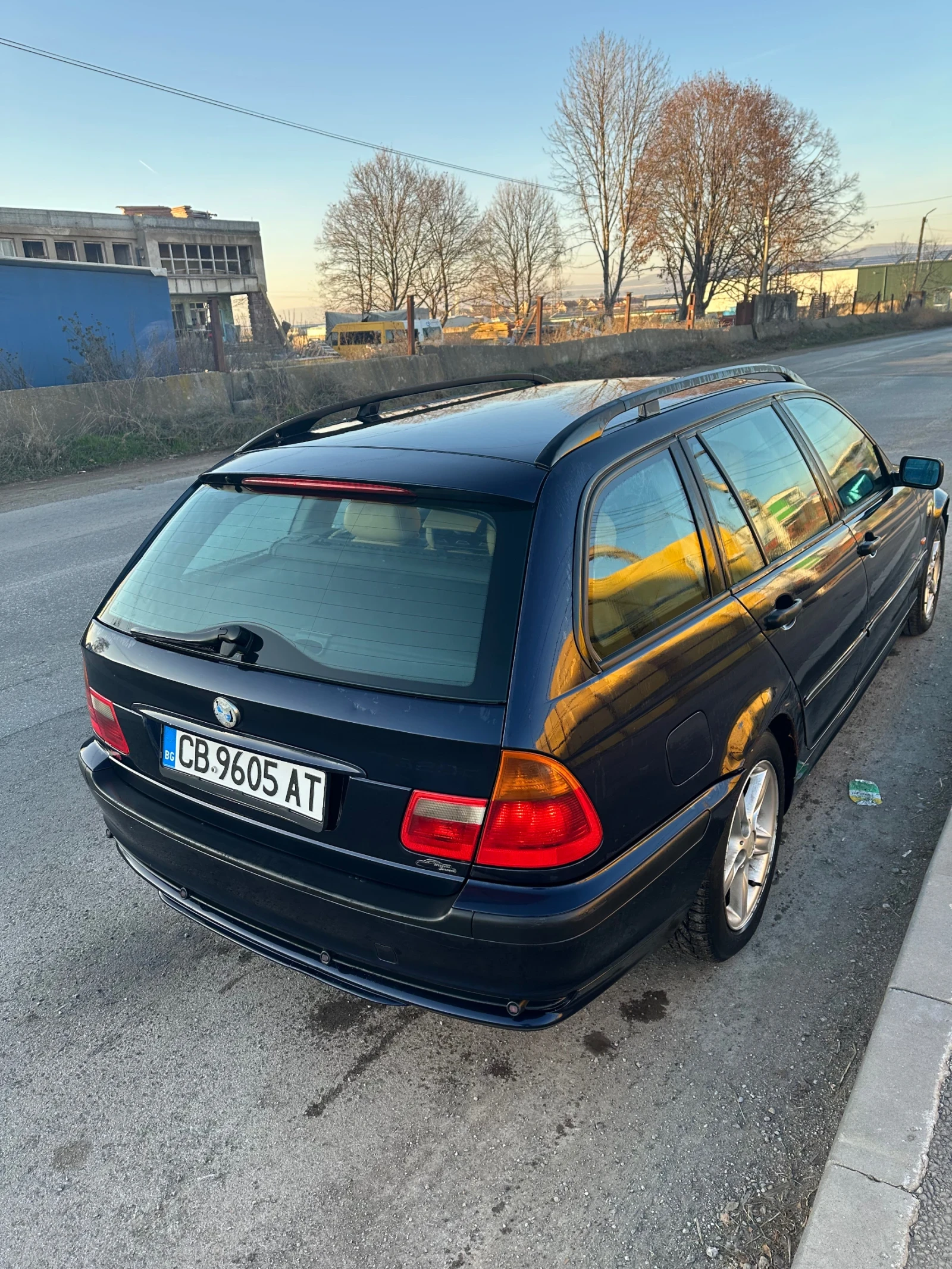 BMW 320 320d - изображение 6