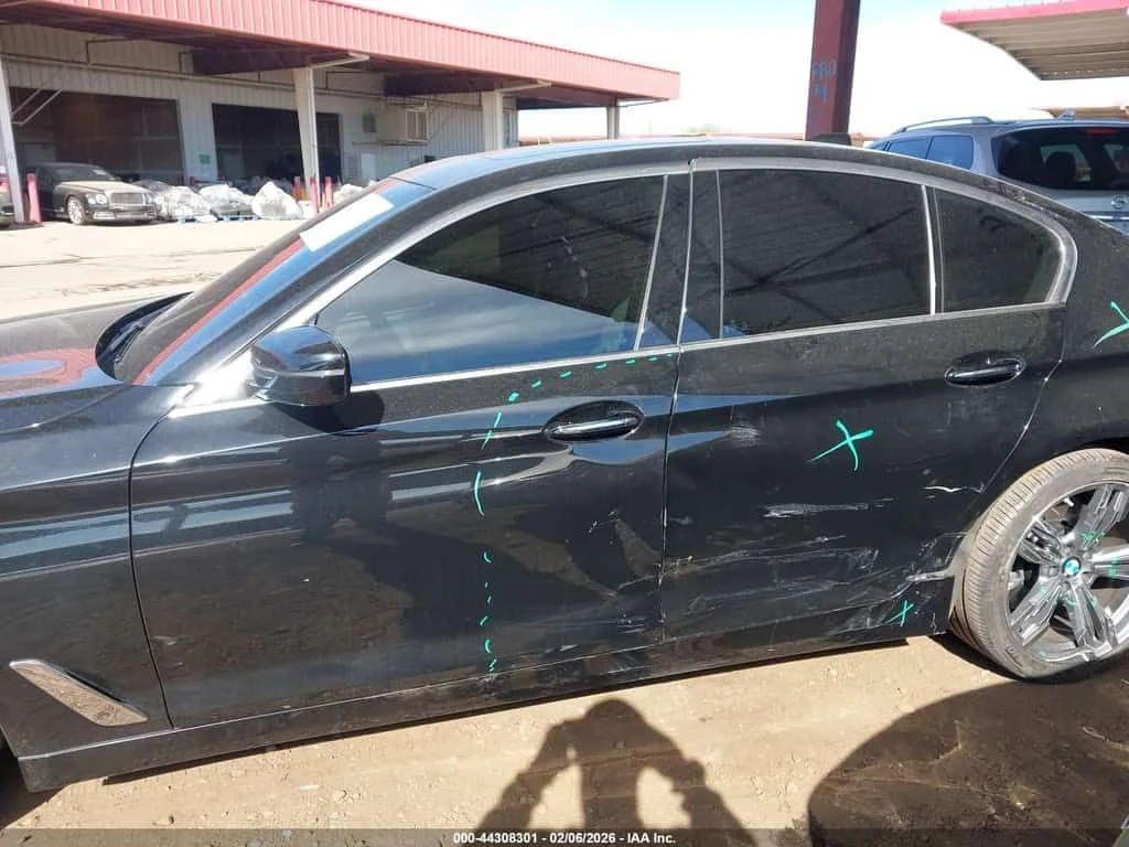 BMW 540 /CARFAX/B58/Кожа/Подгрев/Панорама/Клип, снимка 15 - Автомобили и джипове - 53737152