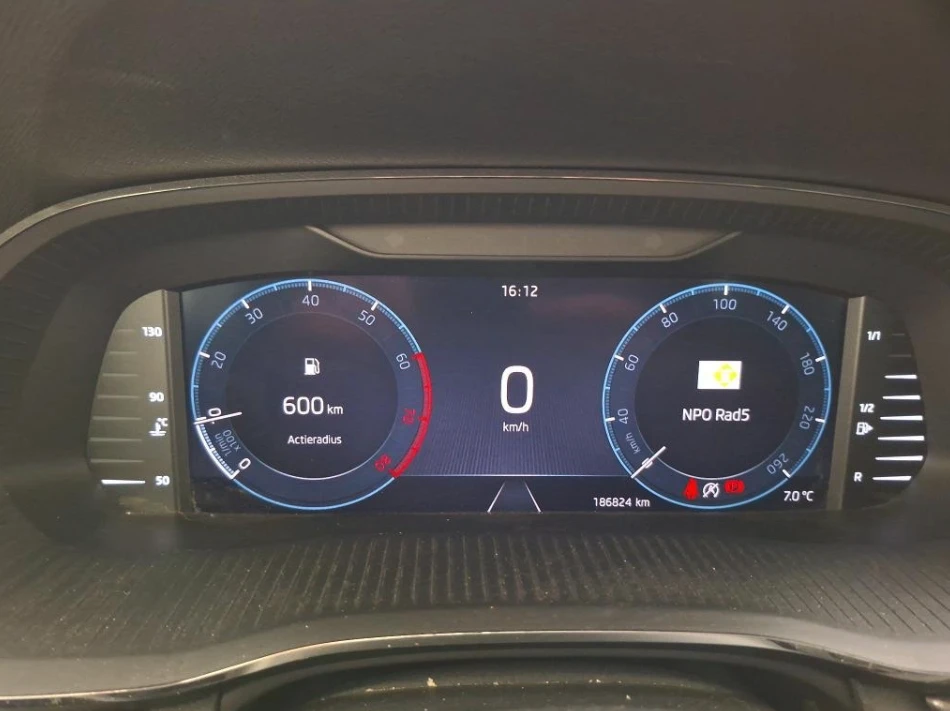 Skoda Octavia Combi 1.0 TSI Ambition, снимка 11 - Автомобили и джипове - 53770113