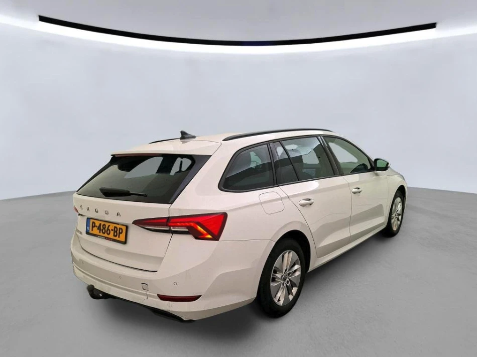 Skoda Octavia Combi 1.0 TSI Ambition, снимка 3 - Автомобили и джипове - 53770113