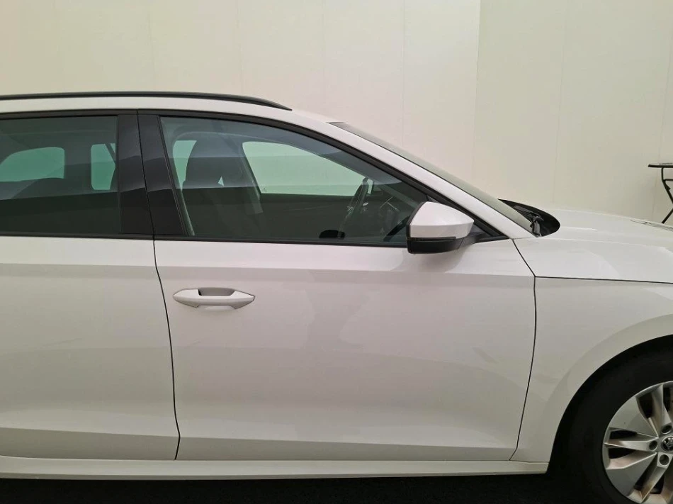 Skoda Octavia Combi 1.0 TSI Ambition, снимка 6 - Автомобили и джипове - 53770113