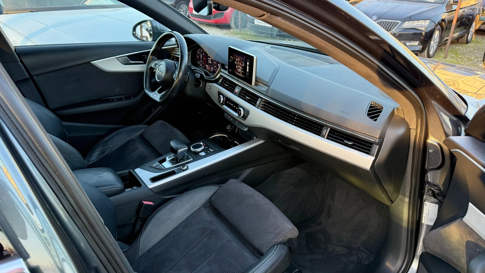 Audi A4 2.0TDI STRONIC S-LINE, снимка 8 - Автомобили и джипове - 53831206