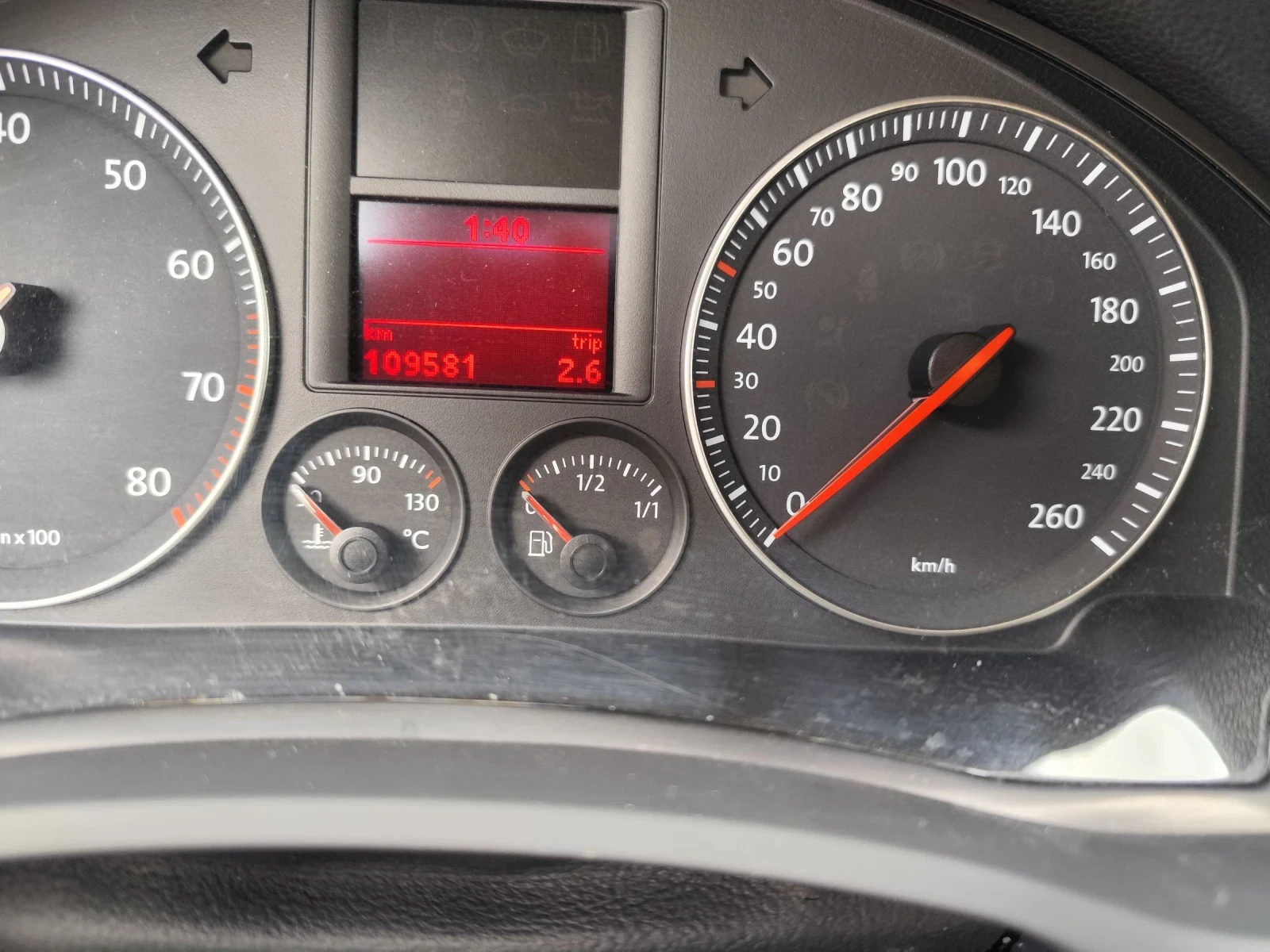 VW Jetta 2.0, снимка 14 - Автомобили и джипове - 54000465