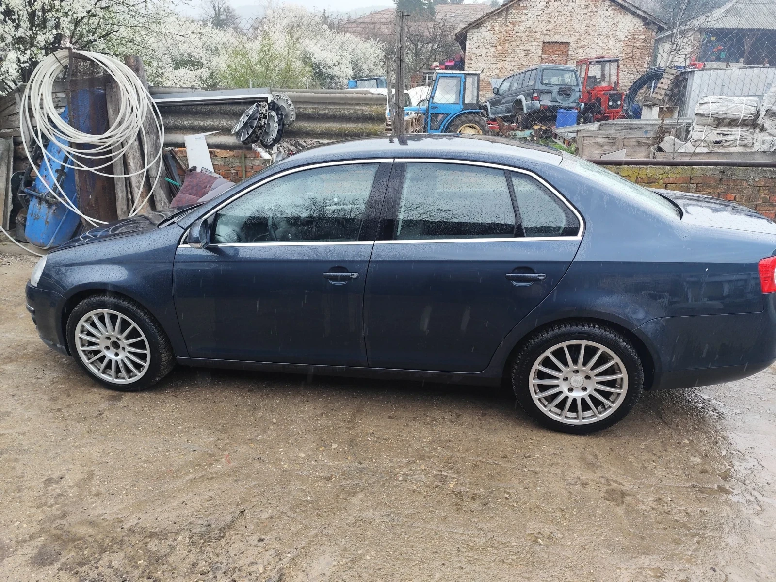 VW Jetta 2.0, снимка 7 - Автомобили и джипове - 54000465