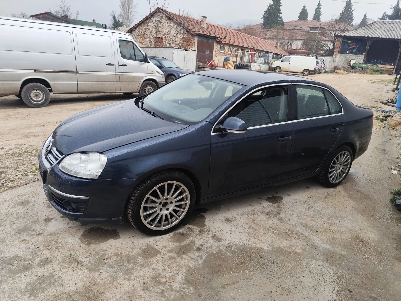 VW Jetta 2.0, снимка 2 - Автомобили и джипове - 54000465