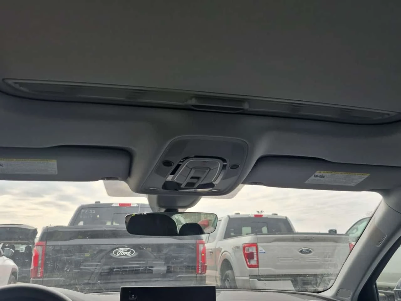 Audi A4 45TFSI S-Line * TECHNIK * CARFAX * 11k km! , снимка 11 - Автомобили и джипове - 54221945