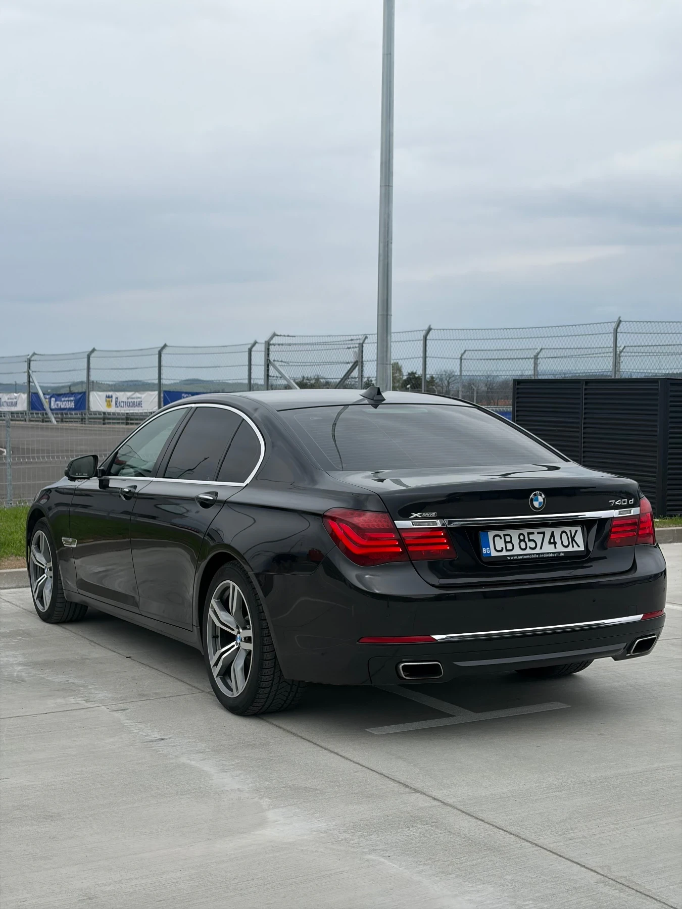 BMW 740 xDrive Facelift, снимка 3 - Автомобили и джипове - 54597330