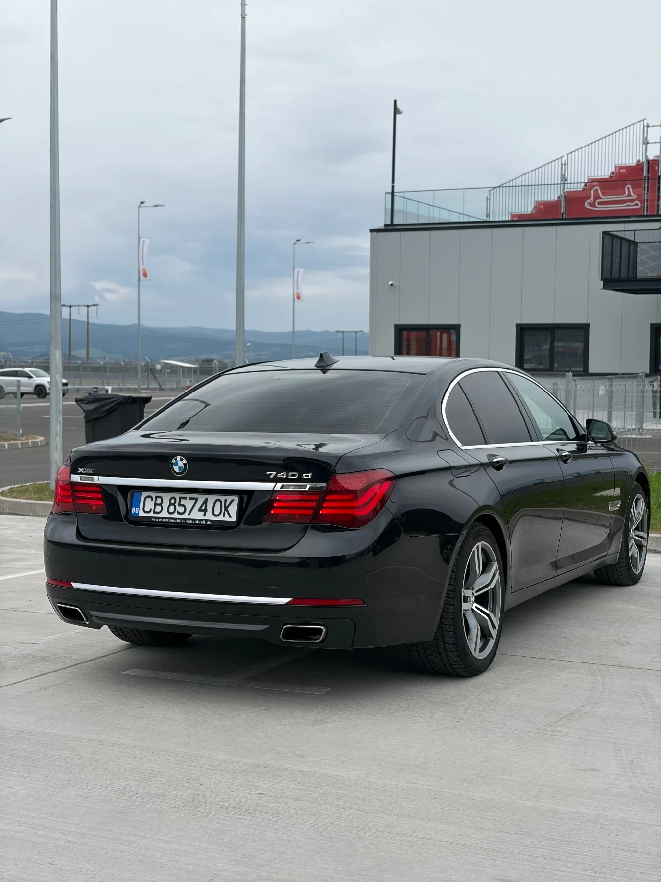 BMW 740 xDrive Facelift, снимка 4 - Автомобили и джипове - 54597330