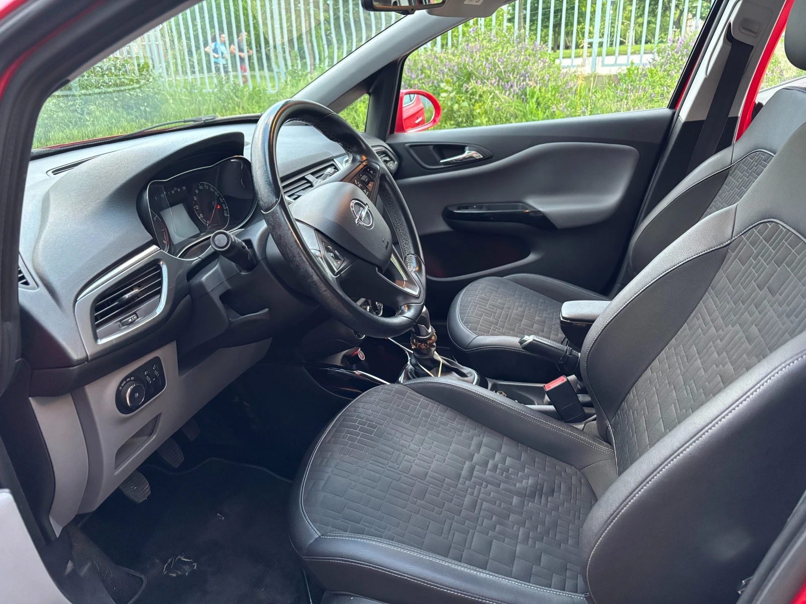 Opel Corsa 1.0 TURBO, снимка 9 - Автомобили и джипове - 54824673