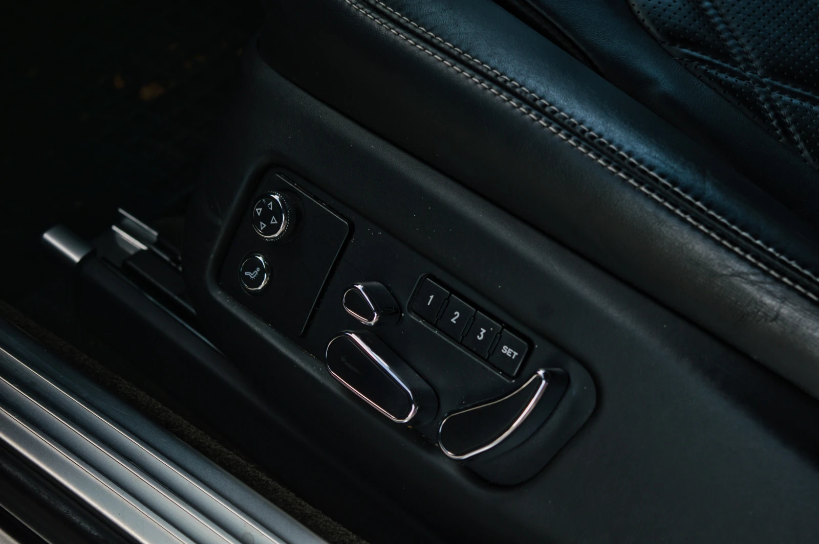 Bentley Continental gt 4.0 V8, снимка 16 - Автомобили и джипове - 55033165
