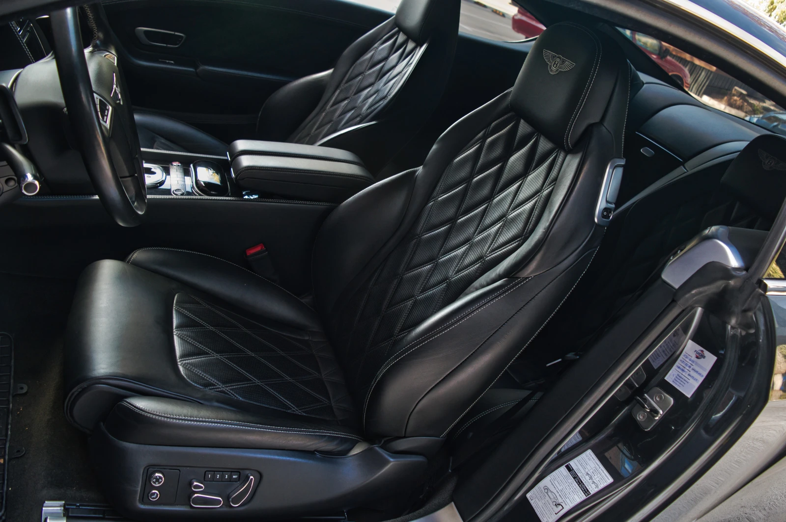 Bentley Continental gt 4.0 V8, снимка 13 - Автомобили и джипове - 55033165