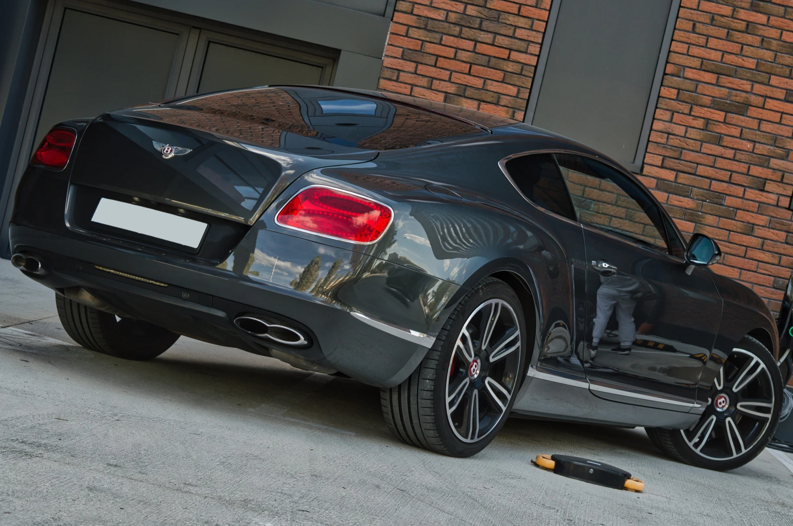 Bentley Continental gt 4.0 V8, снимка 5 - Автомобили и джипове - 55033165