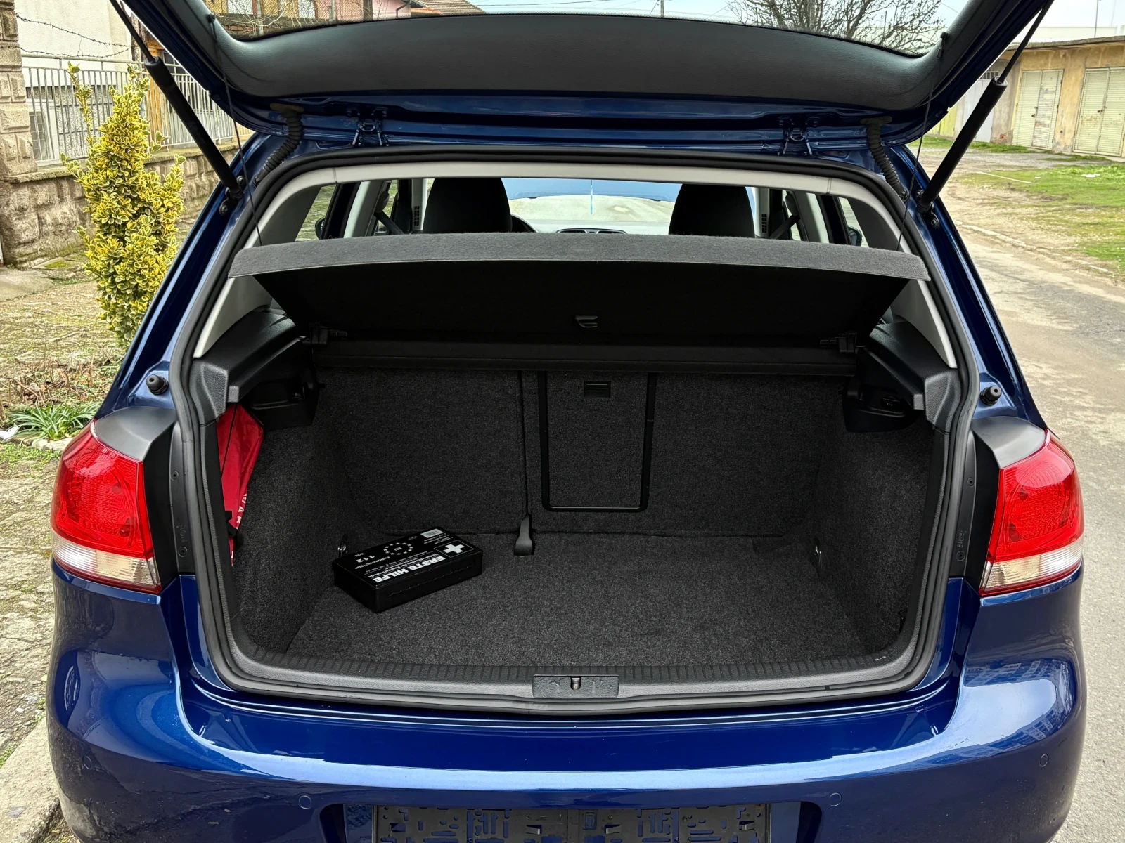 VW Golf 6. 1.6i 102к.с. АВТОМАТИК  159 000км#, снимка 13 - Автомобили и джипове - 55132448