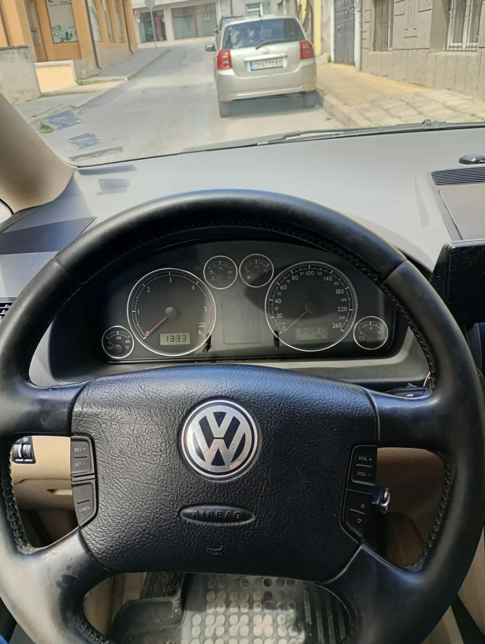 VW Sharan 1.9tdi, снимка 5 - Автомобили и джипове - 55267451