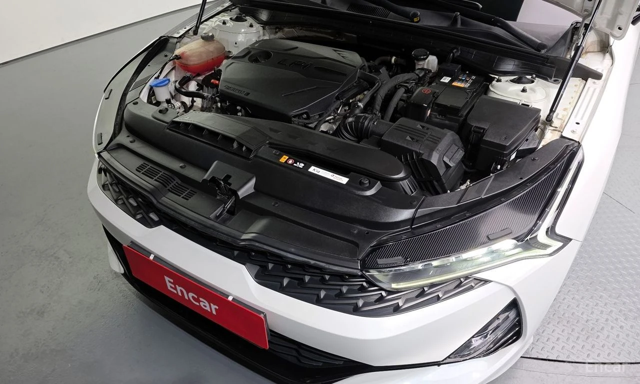 Kia K5 2.0* LPI* ПОДГРЕВ* КАМЕРА* КЕЙЛЕС* LANE* ASSIST* , снимка 17 - Автомобили и джипове - 55281843