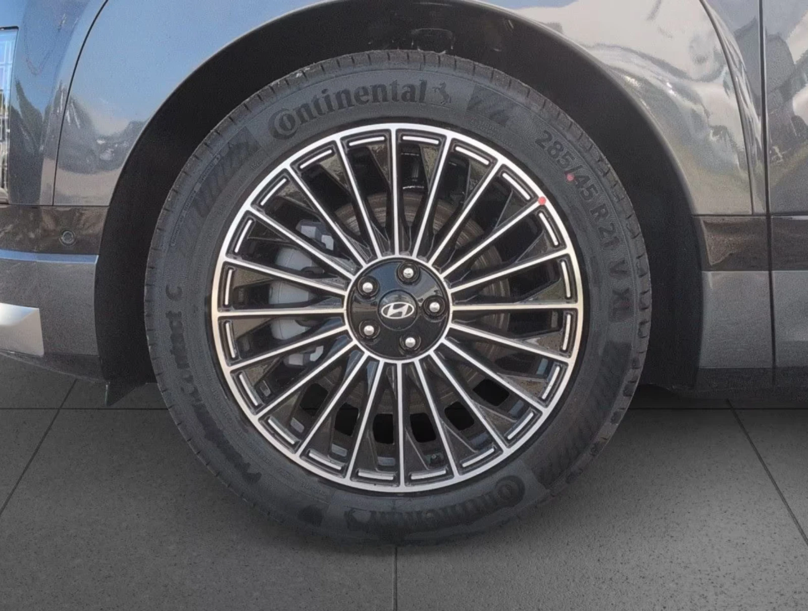 Hyundai IONIQ 9 Premium, снимка 13 - Автомобили и джипове - 55285004