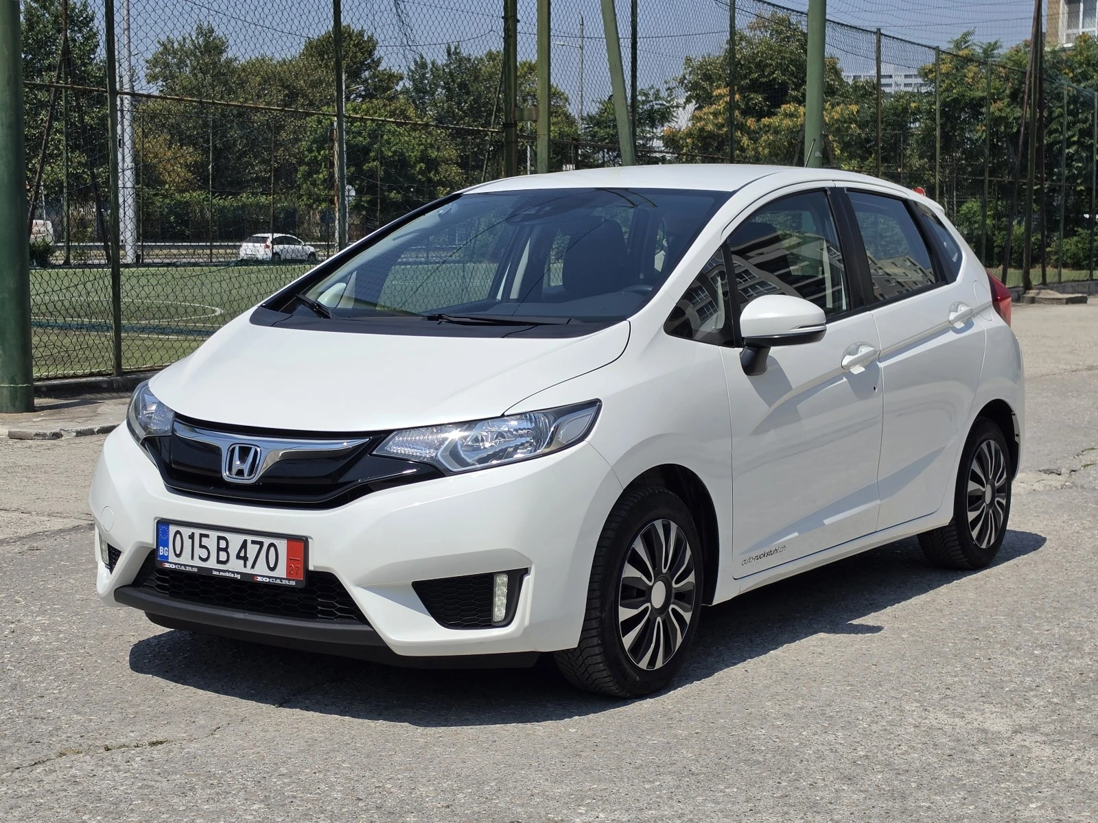 Honda Jazz 1.3i-VTEC Пълна история в ХОНДА ЕВРО 6, TUV 2027г.