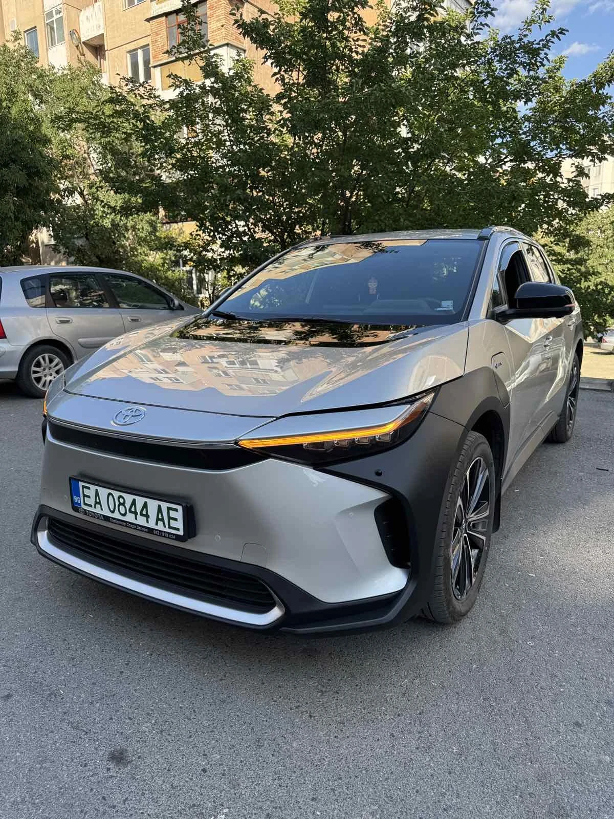 Toyota bZ4X, снимка 7 - Автомобили и джипове - 55676855