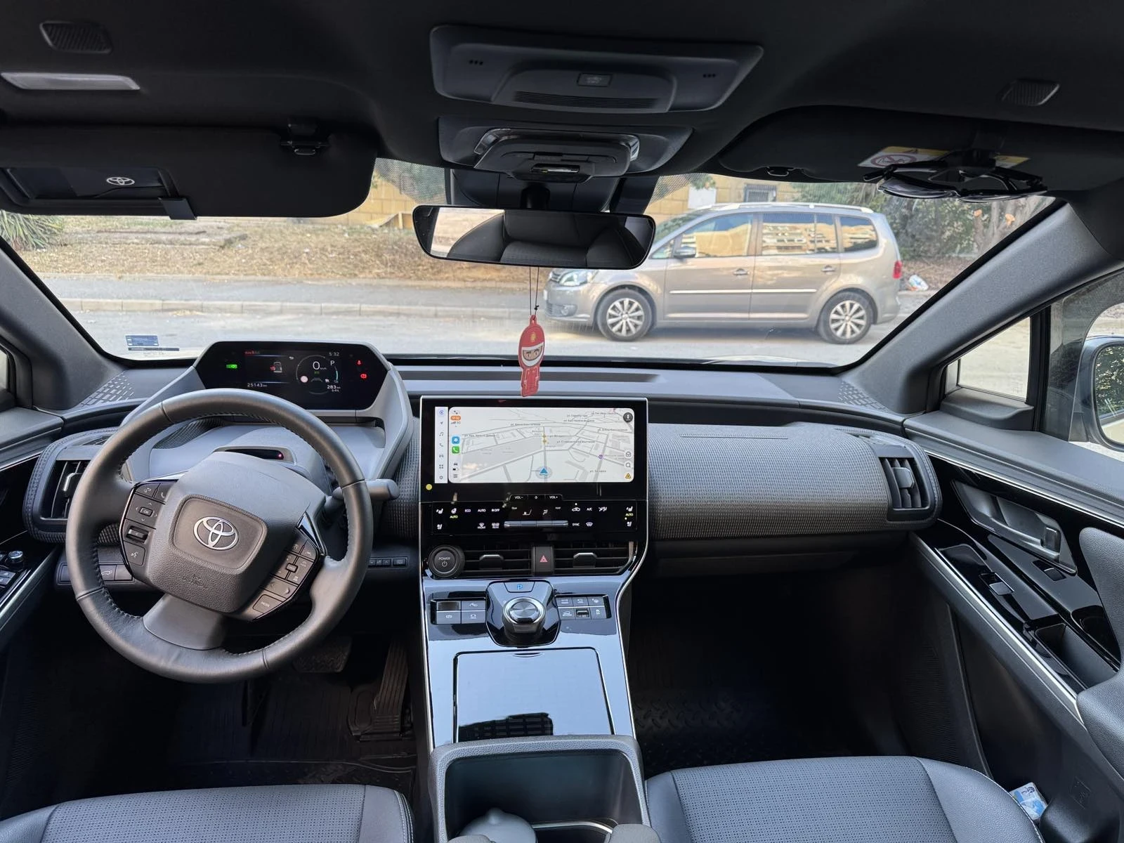 Toyota bZ4X, снимка 5 - Автомобили и джипове - 55676855