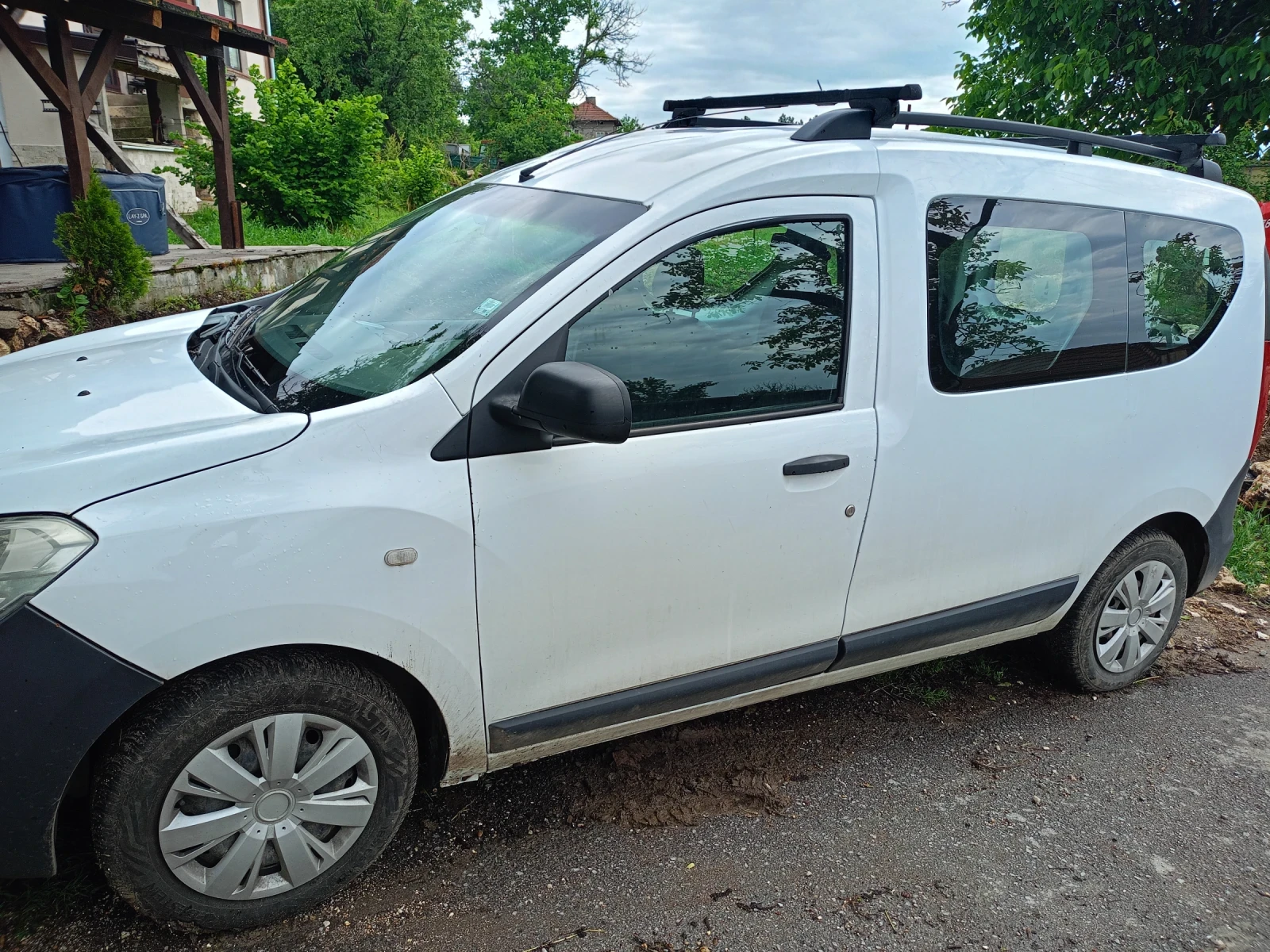 Dacia Dokker, снимка 5 - Автомобили и джипове - 56388602