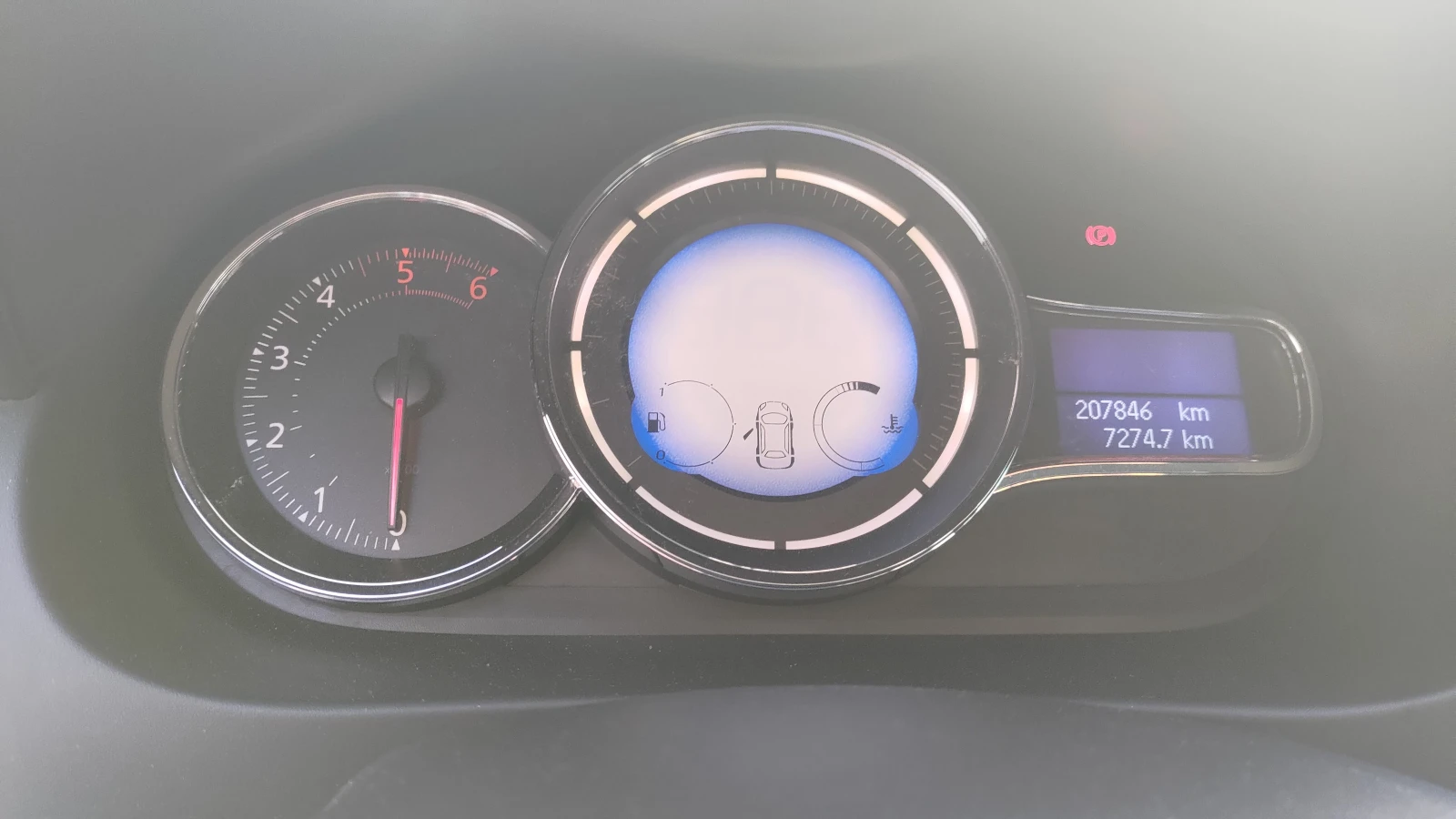 Renault Fluence, снимка 12 - Автомобили и джипове - 56564069