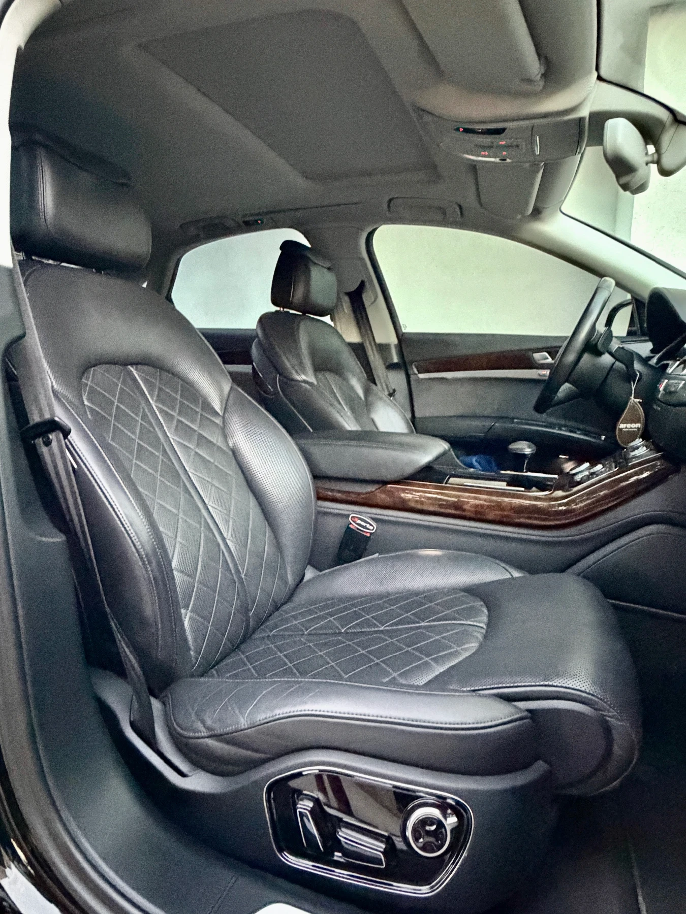 Audi A8, снимка 15 - Автомобили и джипове - 56747072