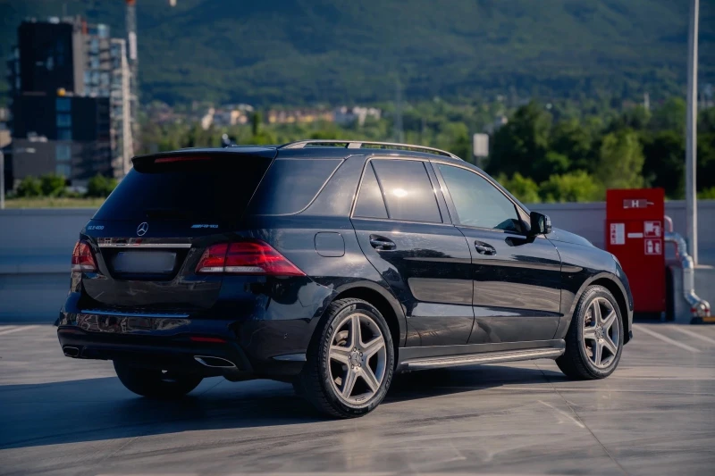 Mercedes-Benz GLE 43 AMG MAX FULL | AMG | 360 | AIRMATIC | DISTRONIK | , снимка 3 - Автомобили и джипове - 48240603