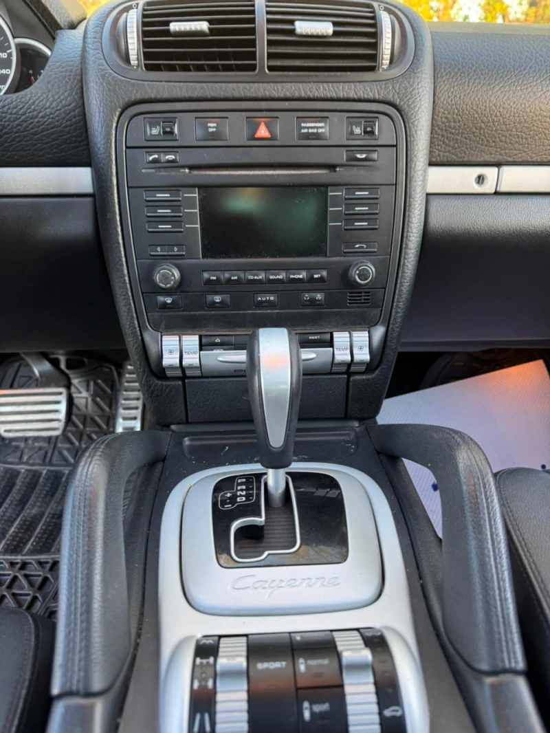 Porsche Cayenne CARFAX* АВТОФИНАНСИРАНЕ* БЕЗ ПЪРВОНАЧАЛНА ВНОСКА* , снимка 7 - Автомобили и джипове - 52833432