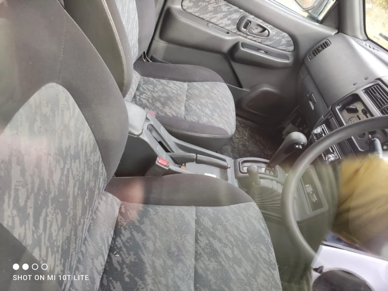 Mitsubishi L200, снимка 5 - Автомобили и джипове - 53023524